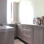 Exquisitely Decorated Apartment Near Taierzhuang Road Subway Station